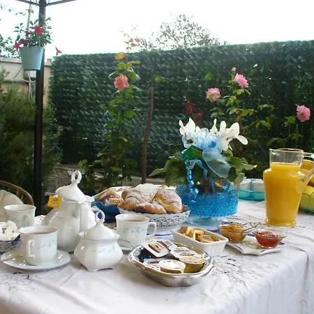 Alojamento de Acomodação e Pequeno-almoço La Floreada *