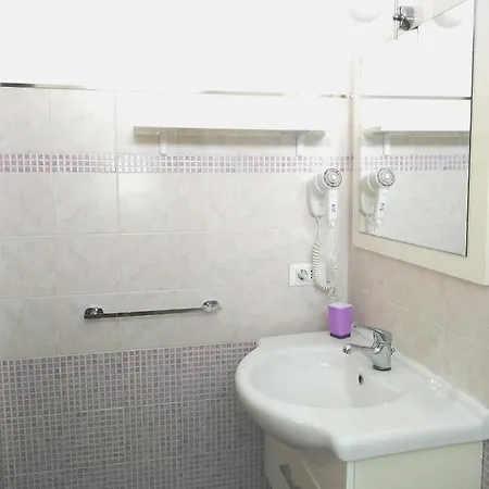 Alojamento de Acomodação e Pequeno-almoço La Floreada