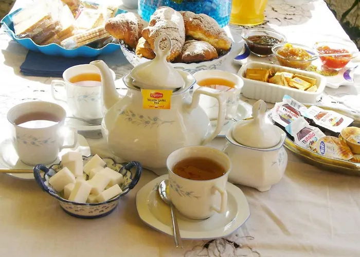 La Floreada Bed and Breakfast *